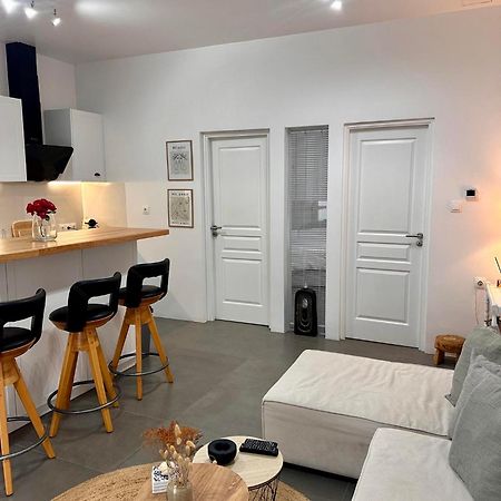 Asterias Apartment Skyros Bagian luar foto