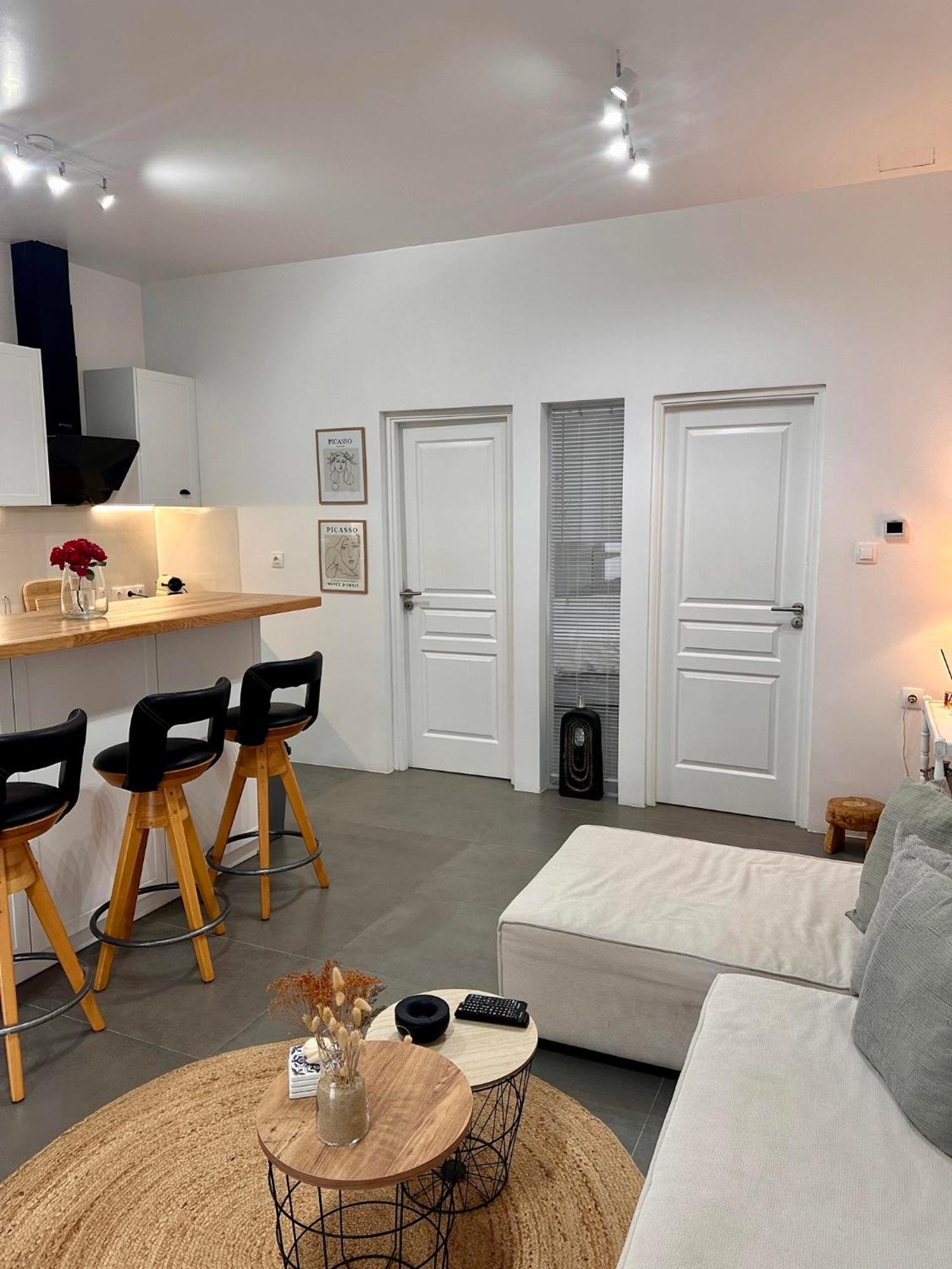Asterias Apartment Skyros Bagian luar foto