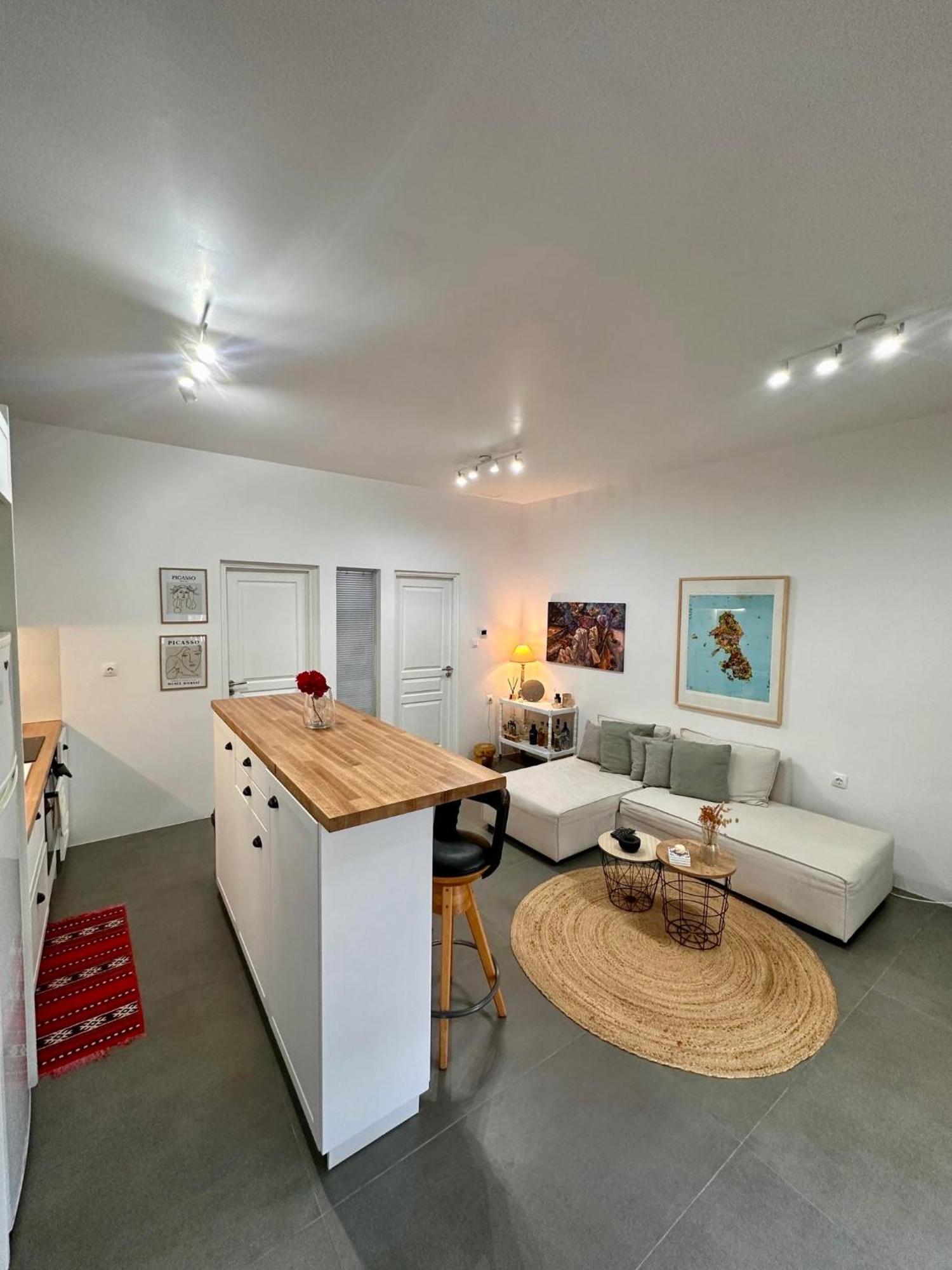 Asterias Apartment Skyros Bagian luar foto
